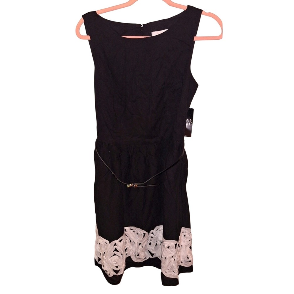 NY & Company Black & White Dress Floral Accents & Belt Wedding Guest Minimalist‎
